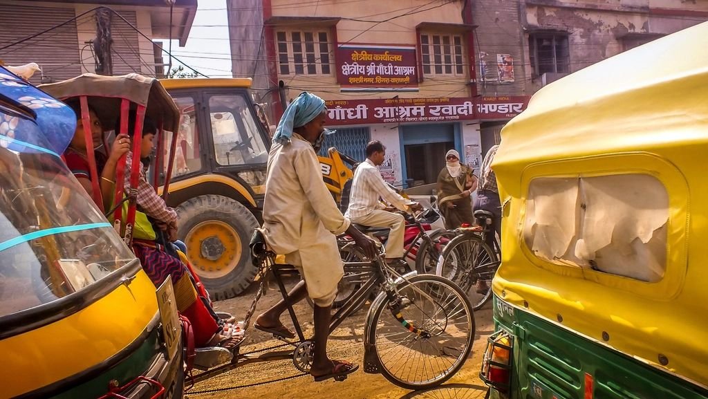 गोरखपुर के गोला में पुलिस और गो तस्करों के बीच मुठभेड़, दो गिरफ्तार, दो फरार